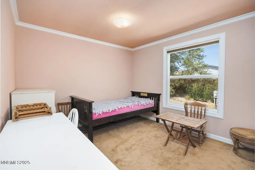 1095 7th Silver Springs NV 89429