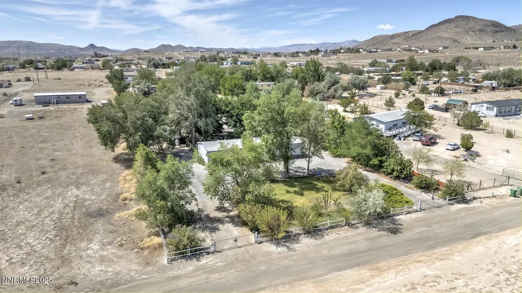 1095 7th Silver Springs NV 89429