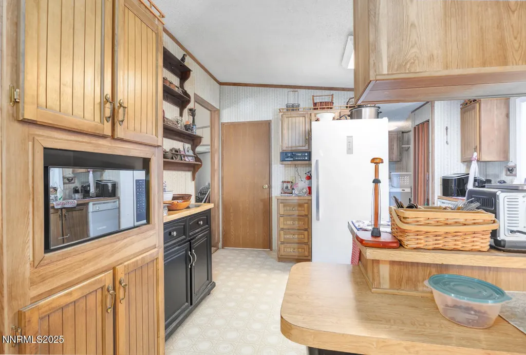 1095 7th Silver Springs NV 89429