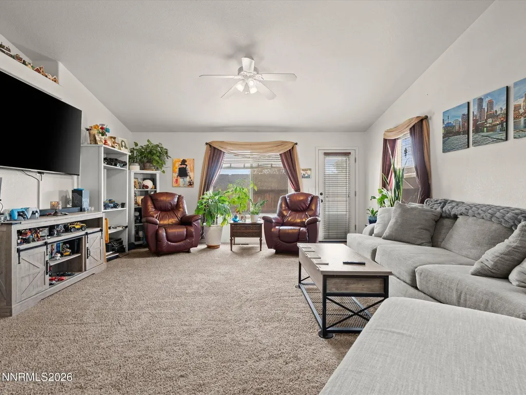 1738 Art Fernley NV 89408
