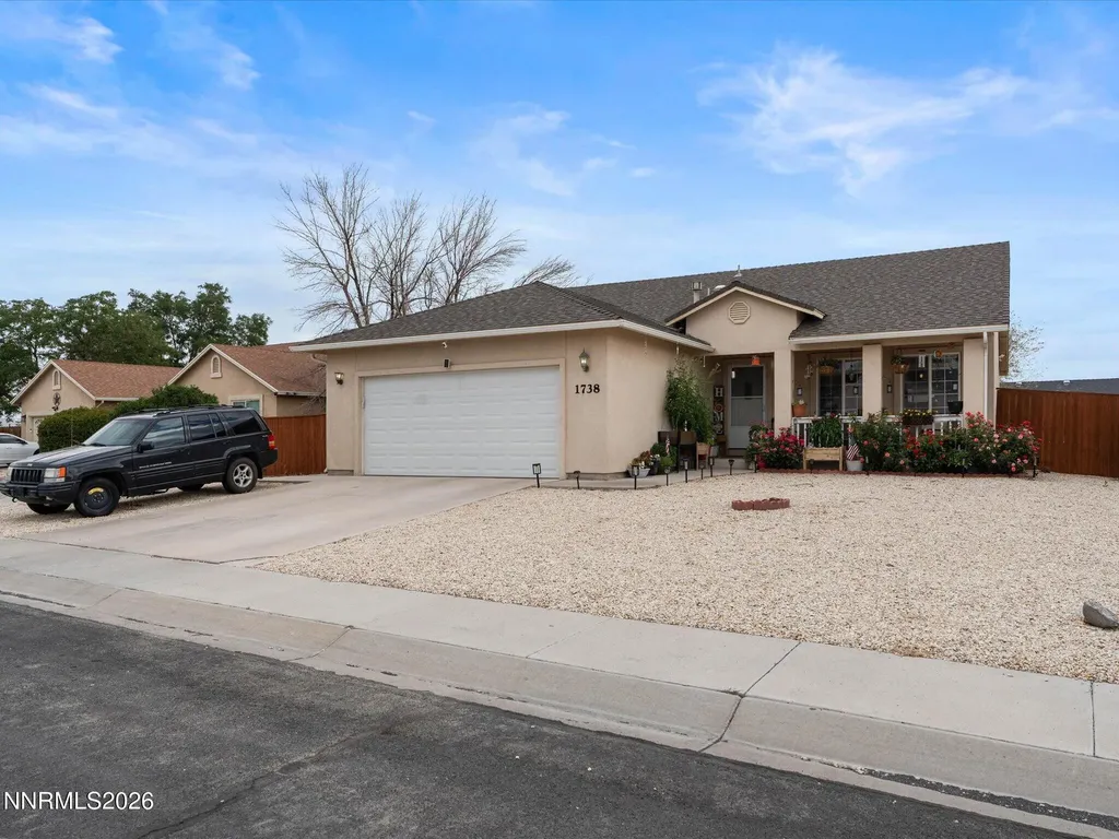 1738 Art Fernley NV 89408
