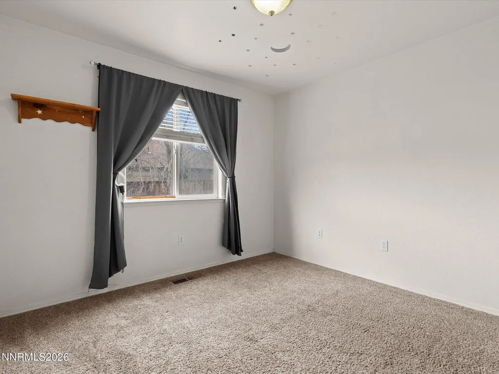 1738 Art Fernley NV 89408