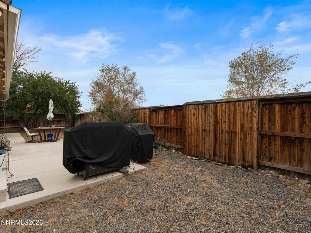 1738 Art Fernley NV 89408