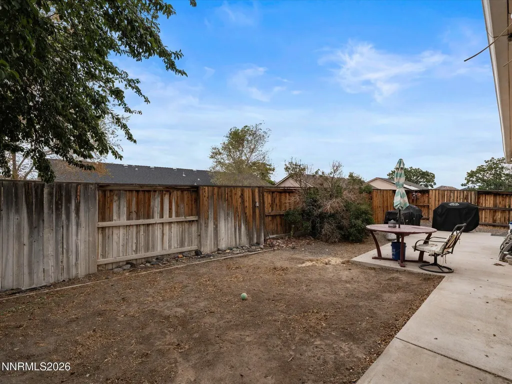 1738 Art Fernley NV 89408