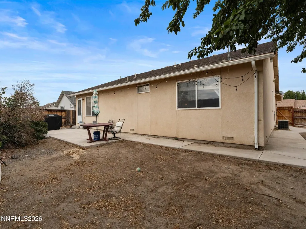 1738 Art Fernley NV 89408