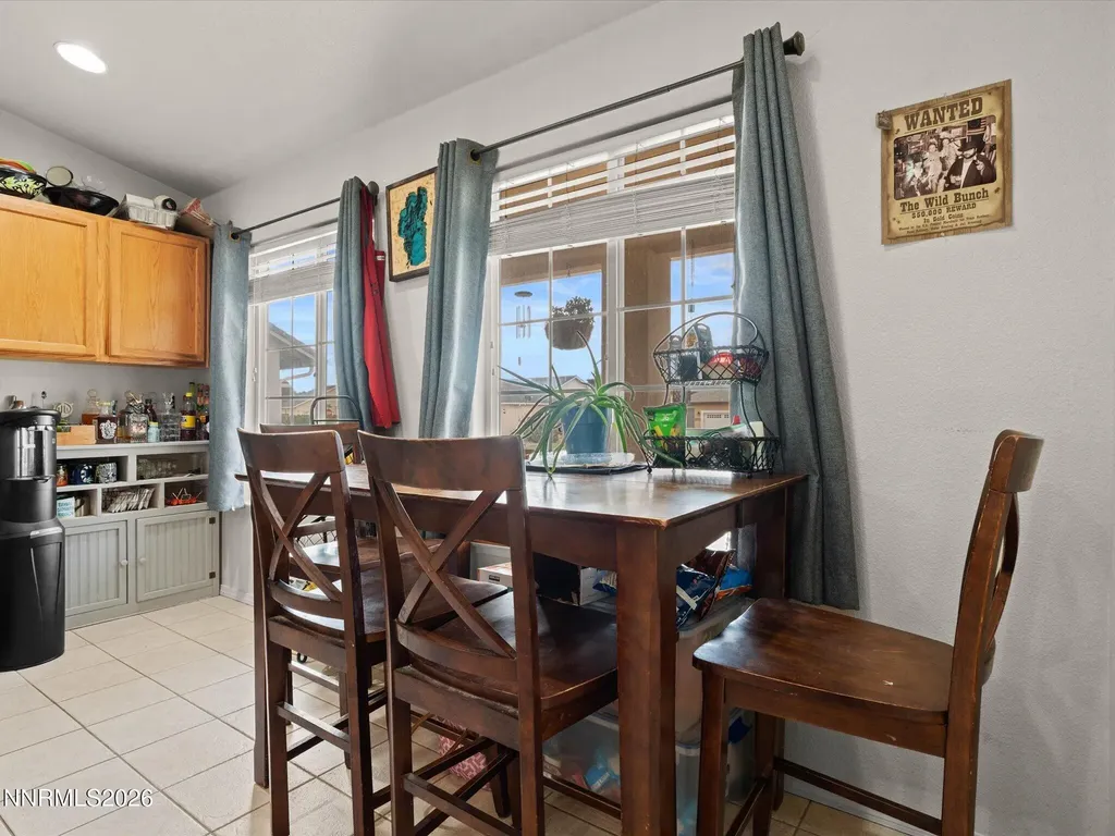1738 Art Fernley NV 89408