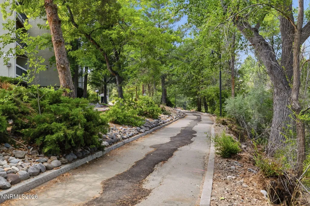 2845 Idlewild Reno NV 89509