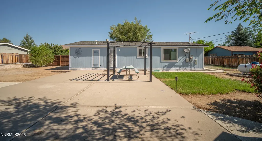 17390 Whippoorwill Reno NV 89508