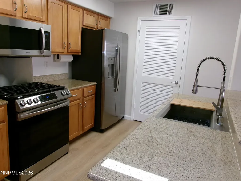 1325 Meadows Reno NV 89521