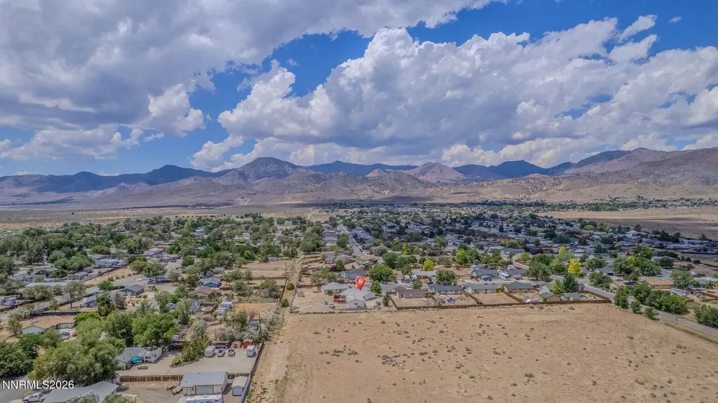 810 Brandy Dayton NV 89403