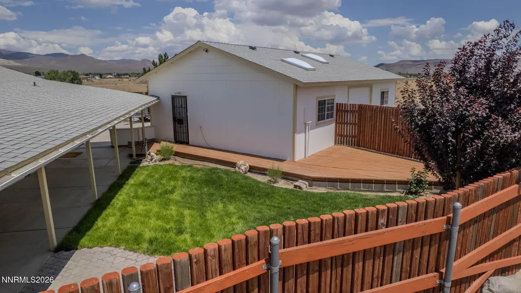 810 Brandy Dayton NV 89403