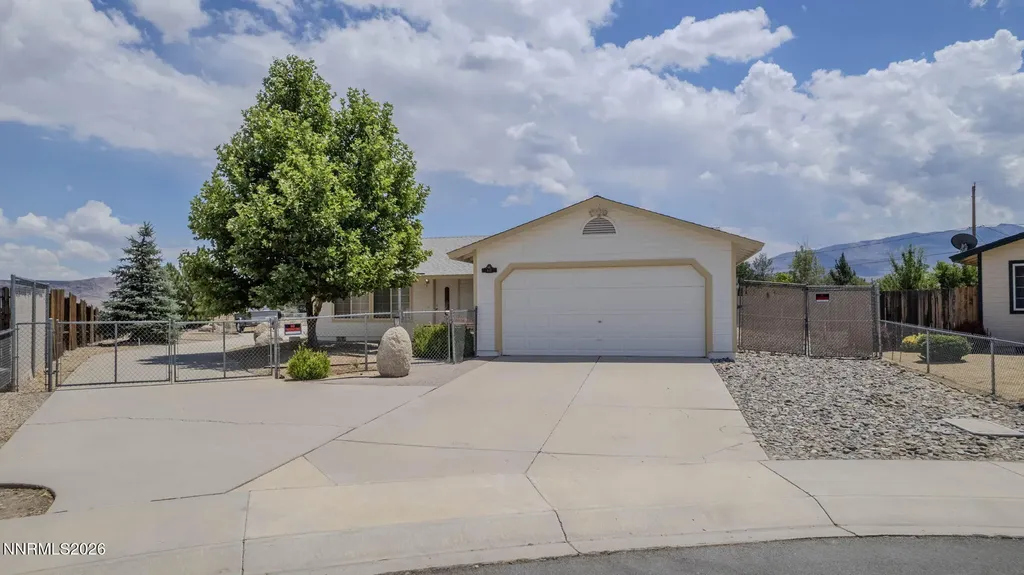 810 Brandy Dayton NV 89403