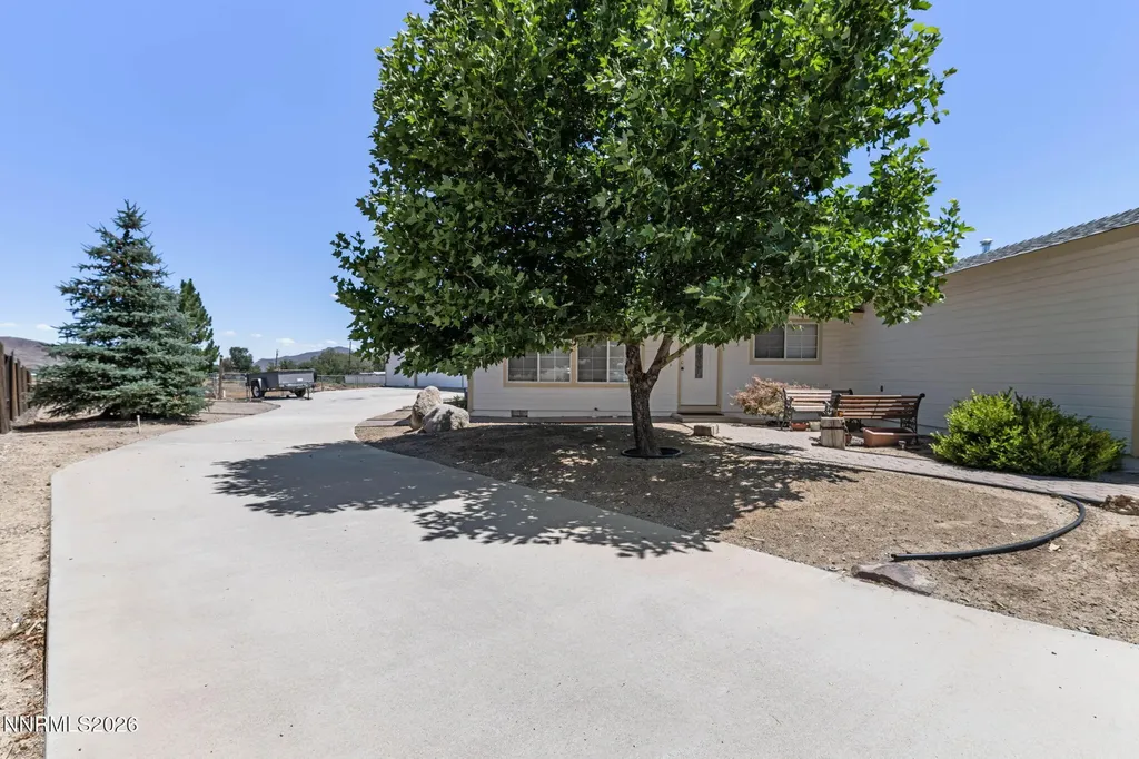 810 Brandy Dayton NV 89403
