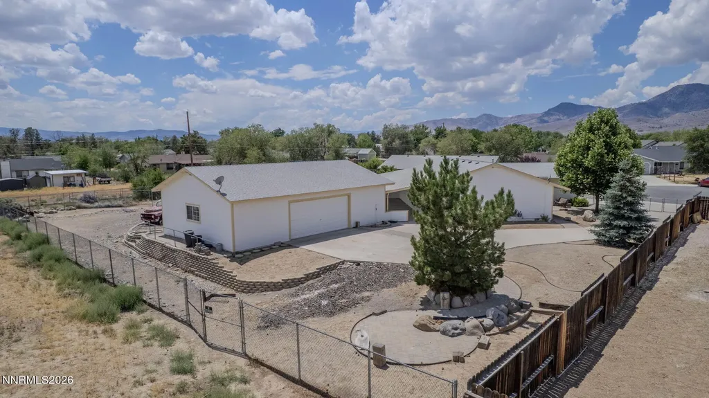 810 Brandy Dayton NV 89403