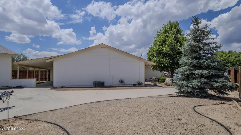 810 Brandy Dayton NV 89403