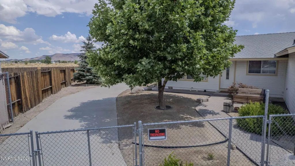 810 Brandy Dayton NV 89403