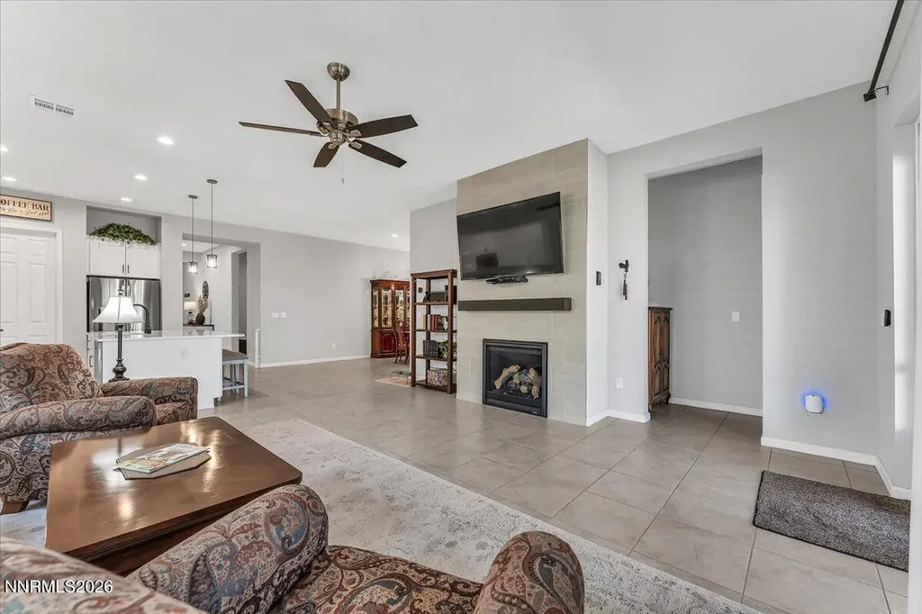 2368 Silent Creek Sparks NV 89436