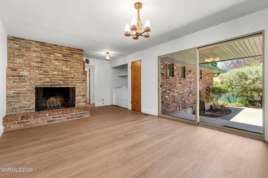 1525 California Reno NV 89509
