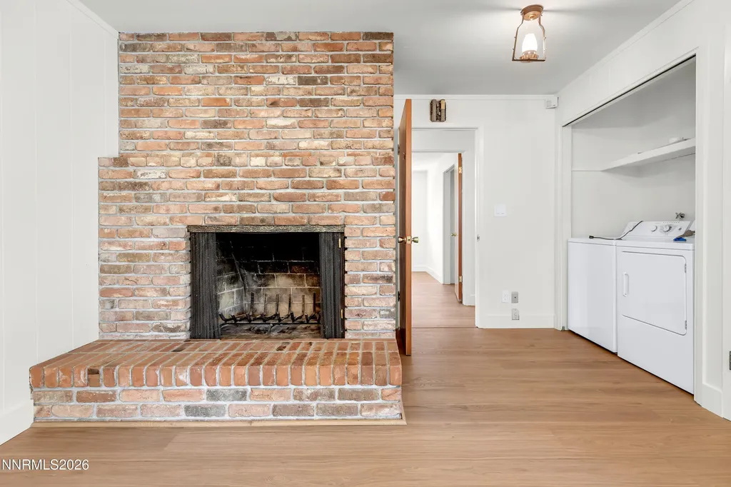 1525 California Reno NV 89509