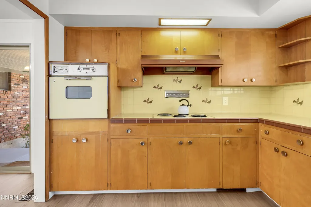 1525 California Reno NV 89509