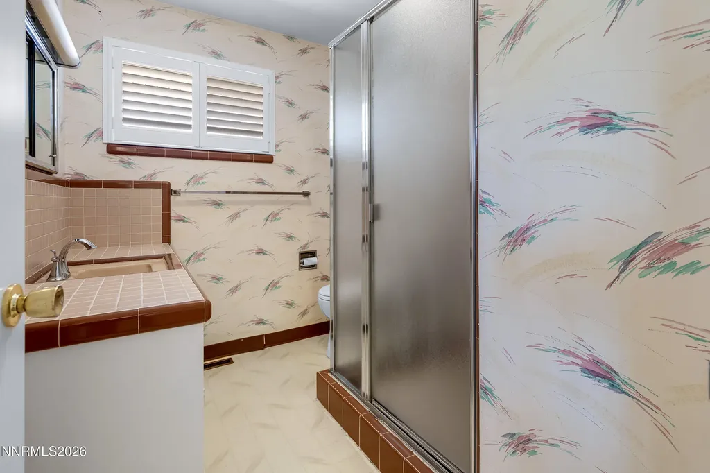 1525 California Reno NV 89509