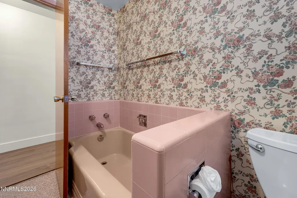1525 California Reno NV 89509