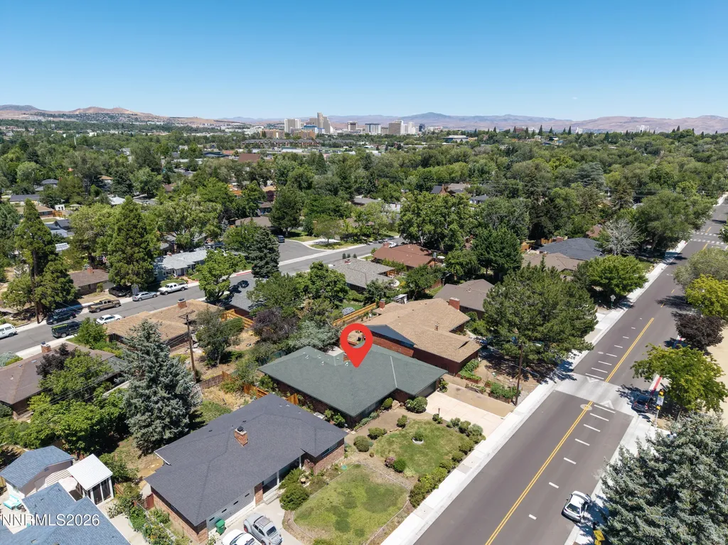 1525 California Reno NV 89509
