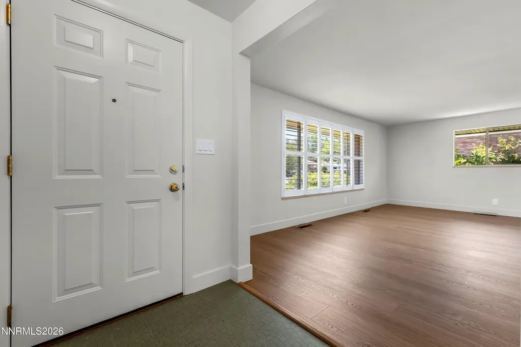 1525 California Reno NV 89509