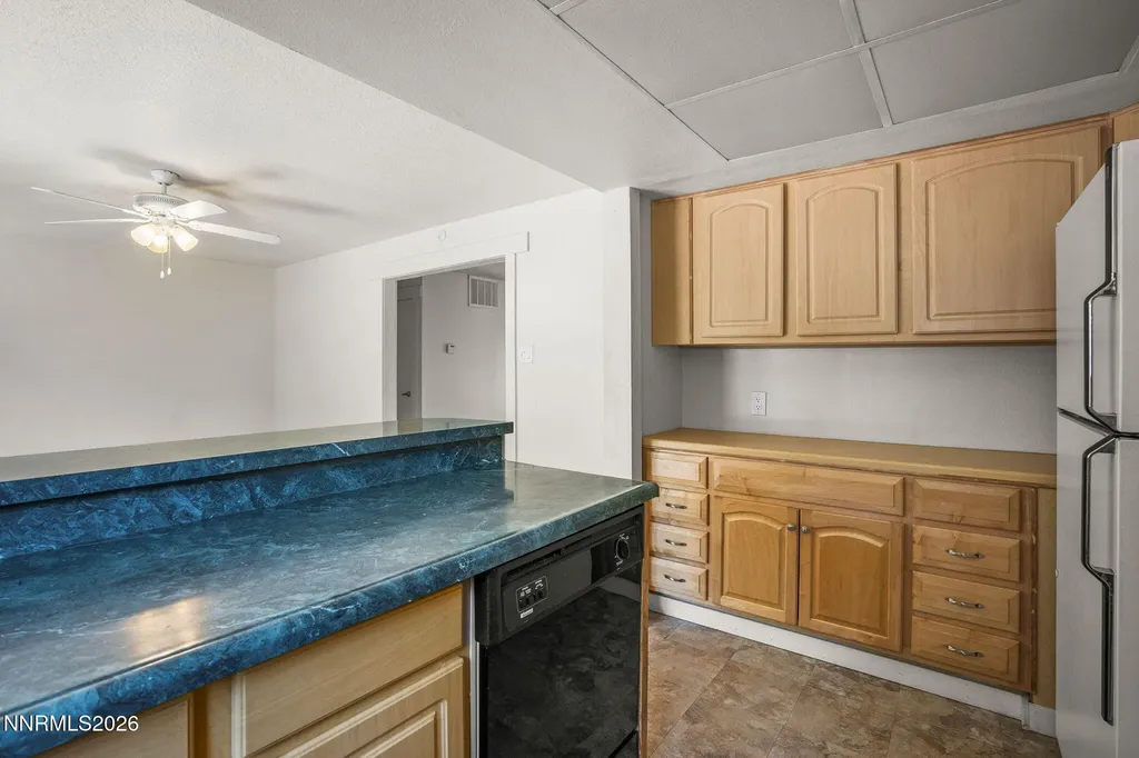 1401 Surf Reno NV 89503