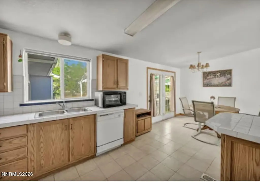 230 Quarter Horse Reno NV 89508
