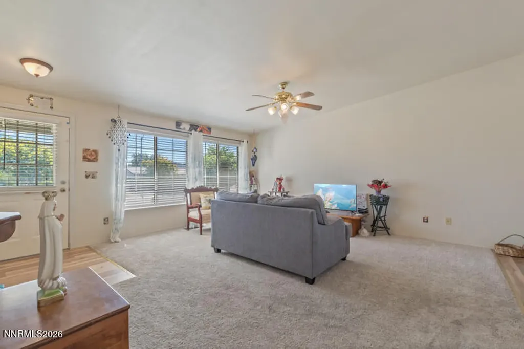 561 Yellow Jacket Dayton NV 89403