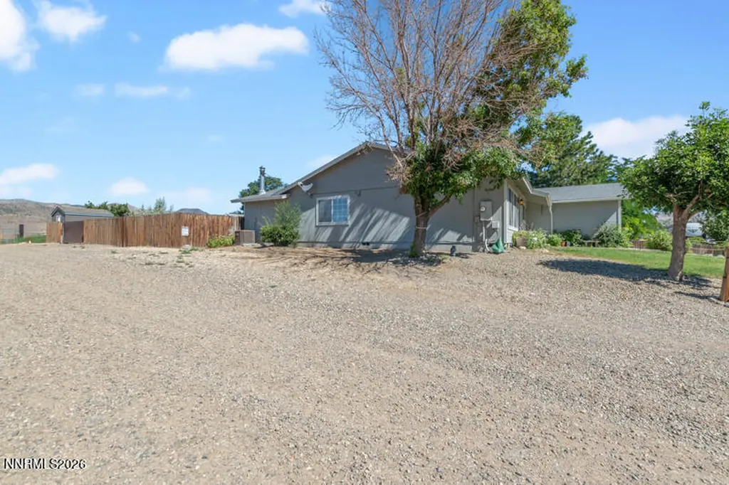 561 Yellow Jacket Dayton NV 89403
