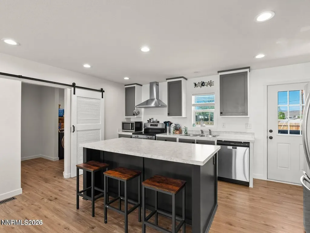 2815 Pueblo Silver Springs NV 89429