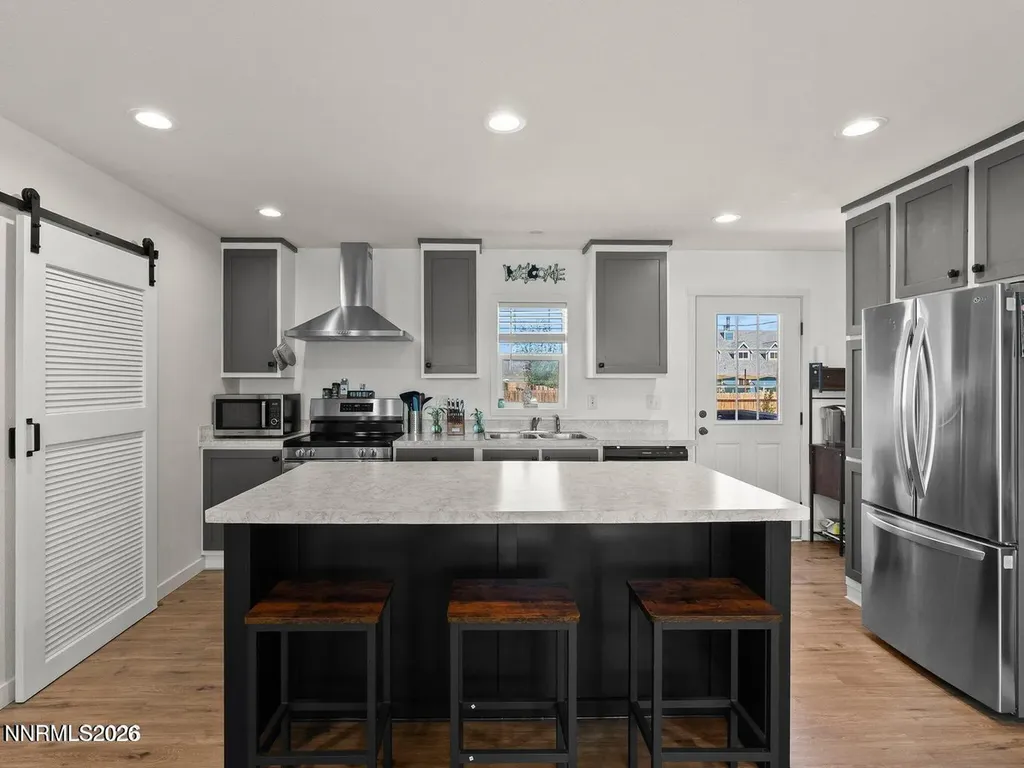 2815 Pueblo Silver Springs NV 89429