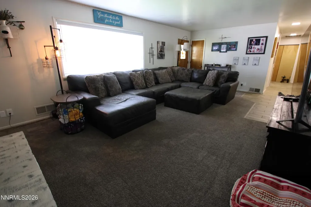 103 California Yerington NV 89447