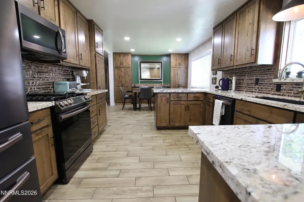 103 California Yerington NV 89447