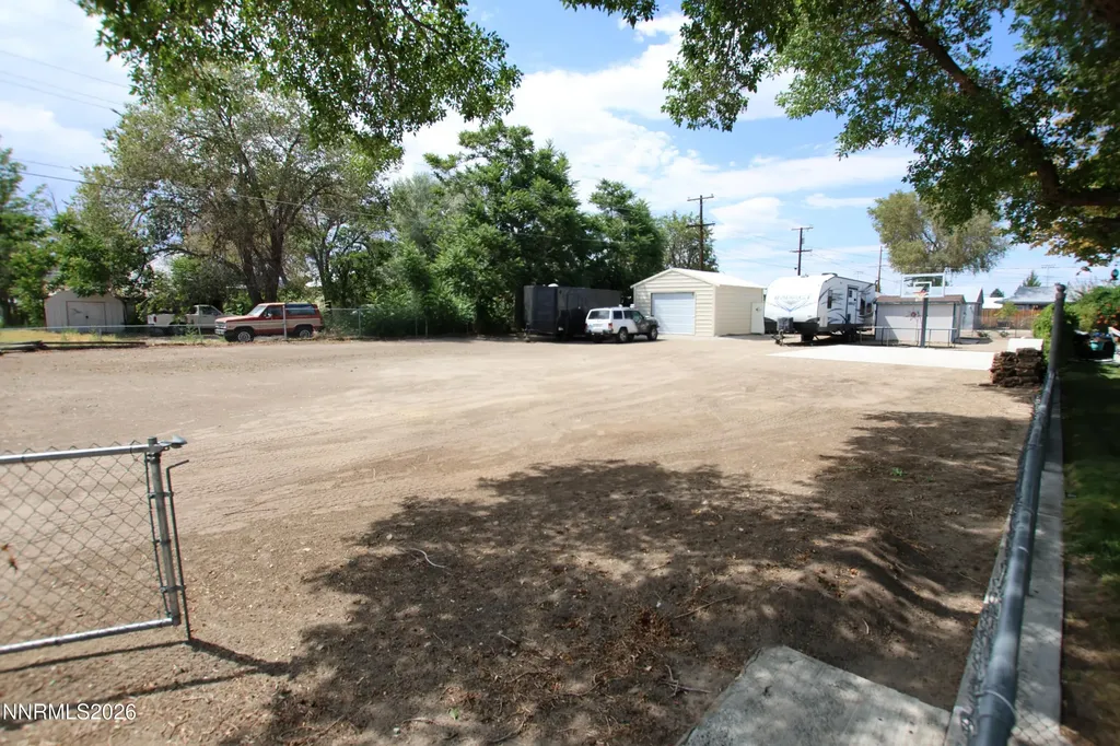 103 California Yerington NV 89447