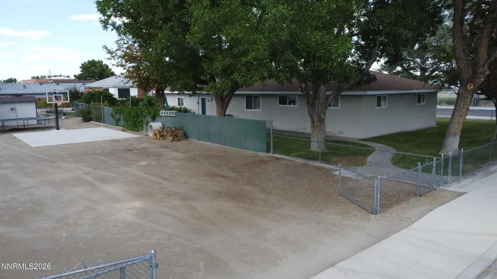 103 California Yerington NV 89447