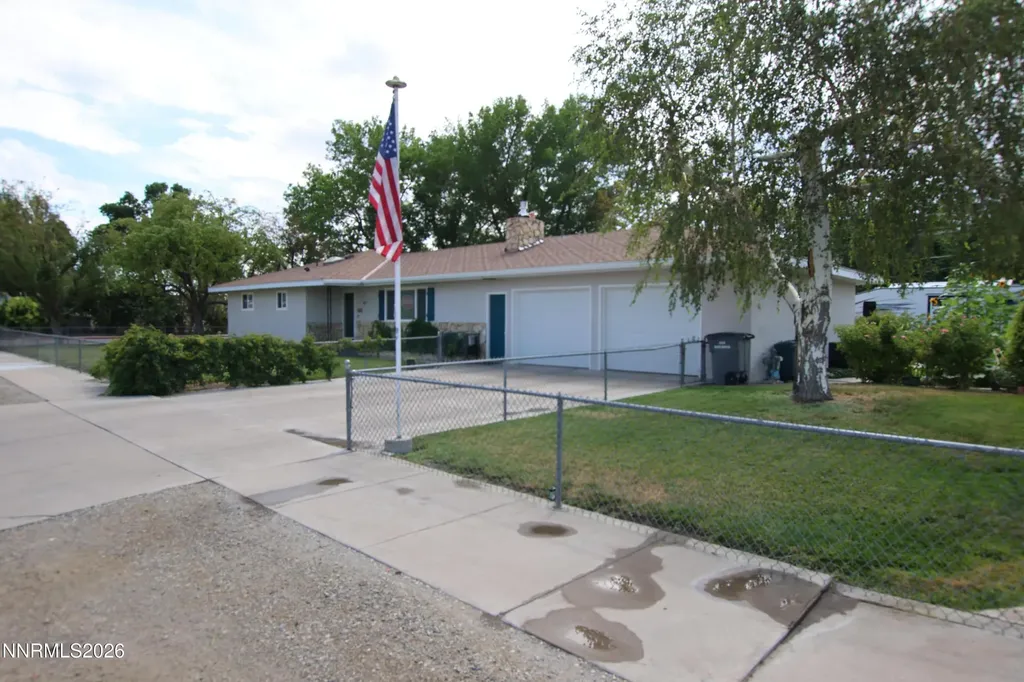 103 California Yerington NV 89447