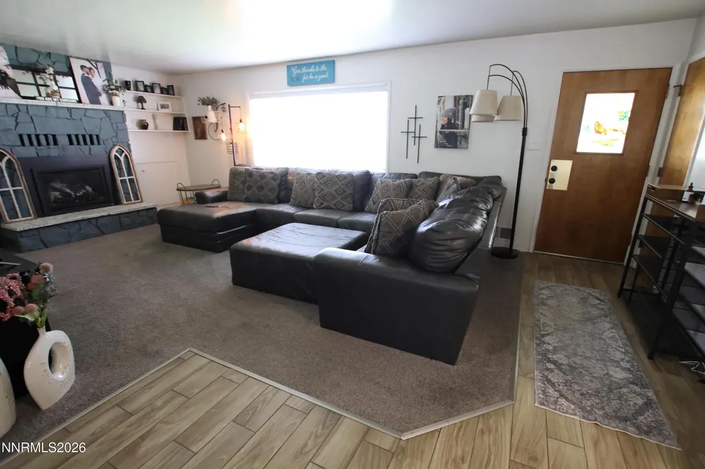 103 California Yerington NV 89447
