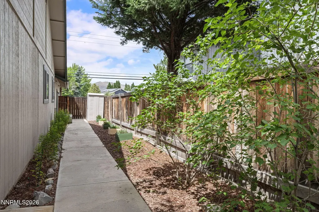 1165 Winnie Carson City NV 89703