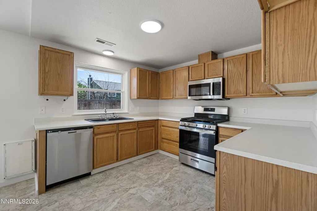 407 Sheep Camp Dayton NV 89403