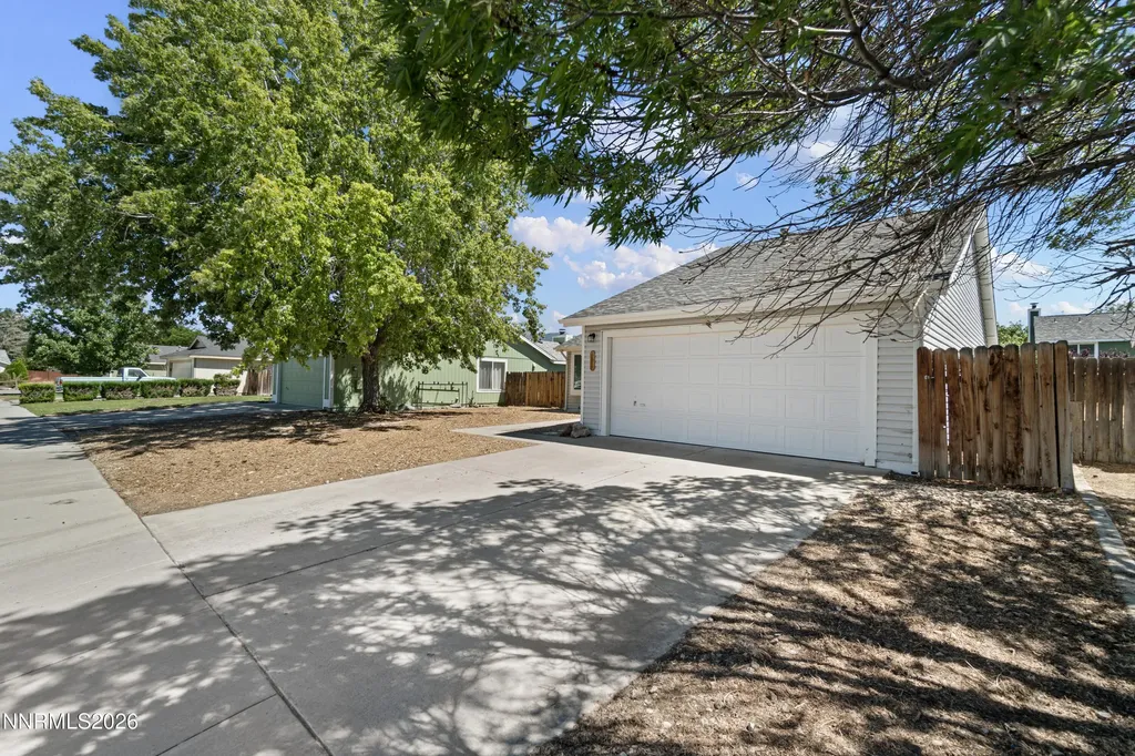 407 Sheep Camp Dayton NV 89403