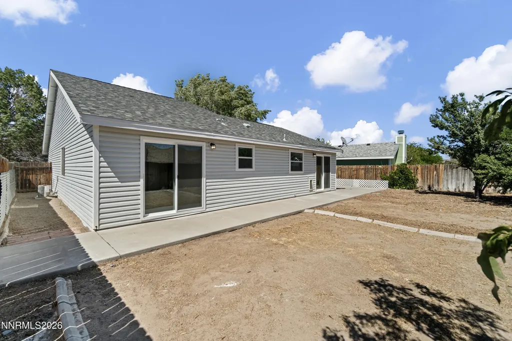 407 Sheep Camp Dayton NV 89403