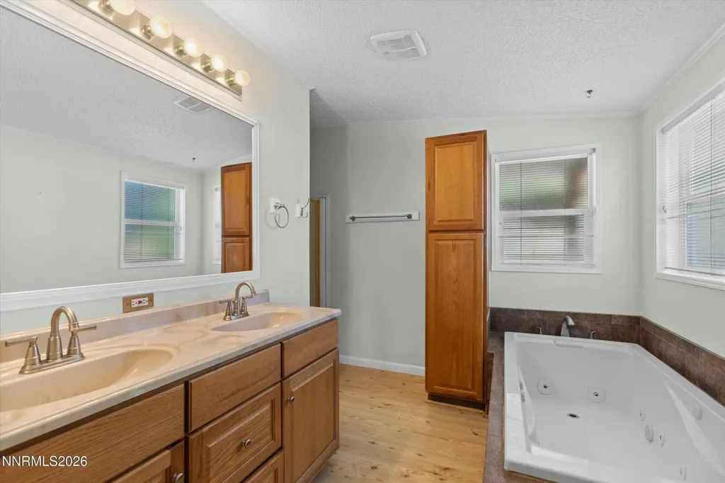 40 Wild Peach Wellington NV 89444