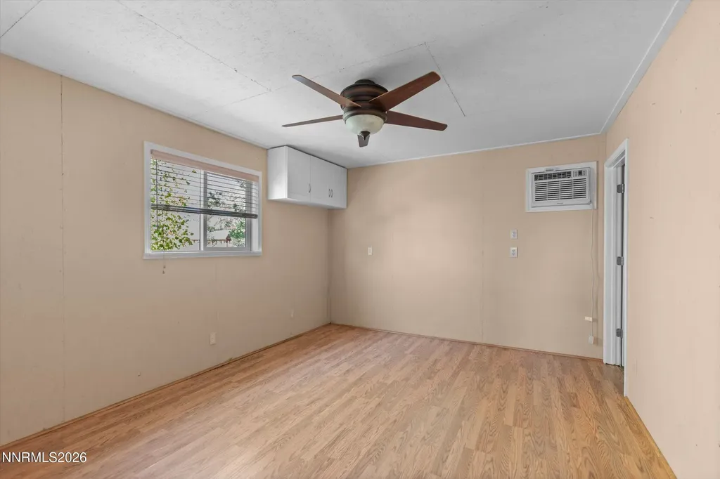 40 Wild Peach Wellington NV 89444