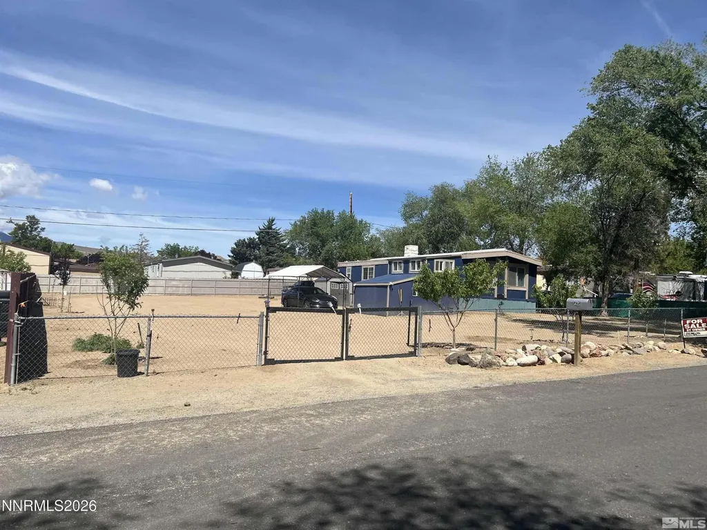 5635 Duclercque Sun Valley NV 89433