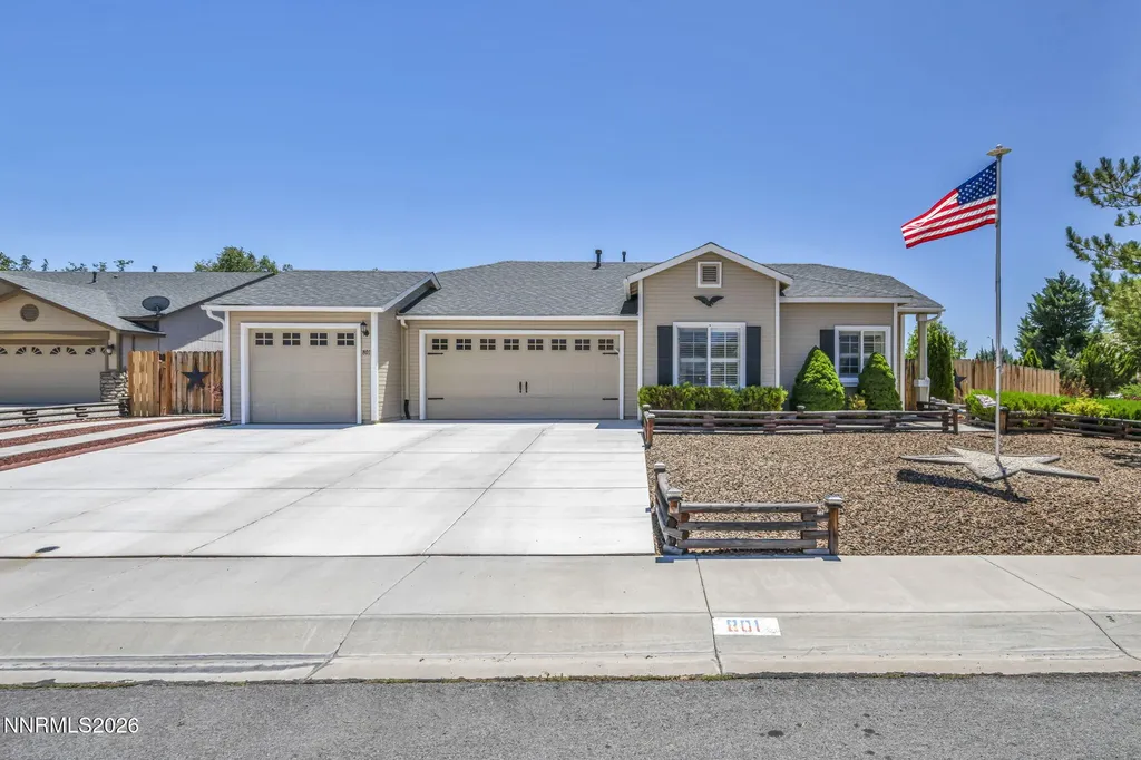 801 Autumn Dayton NV 89403