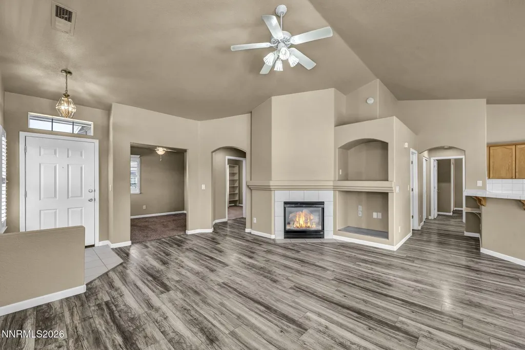 801 Autumn Dayton NV 89403