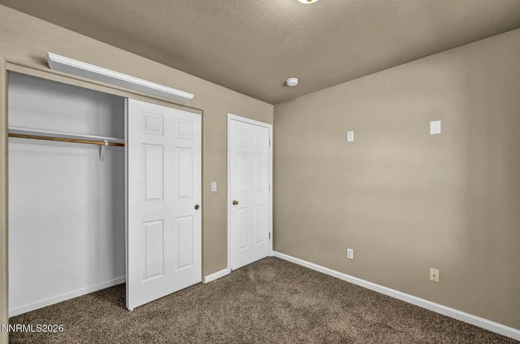801 Autumn Dayton NV 89403